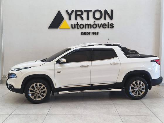 FIAT TORO 2.0 16V TURBO DIESEL RANCH 4WD AT9 FIAT TORO 2.0 16V TURBO DIESEL RANCH 4WD AT9